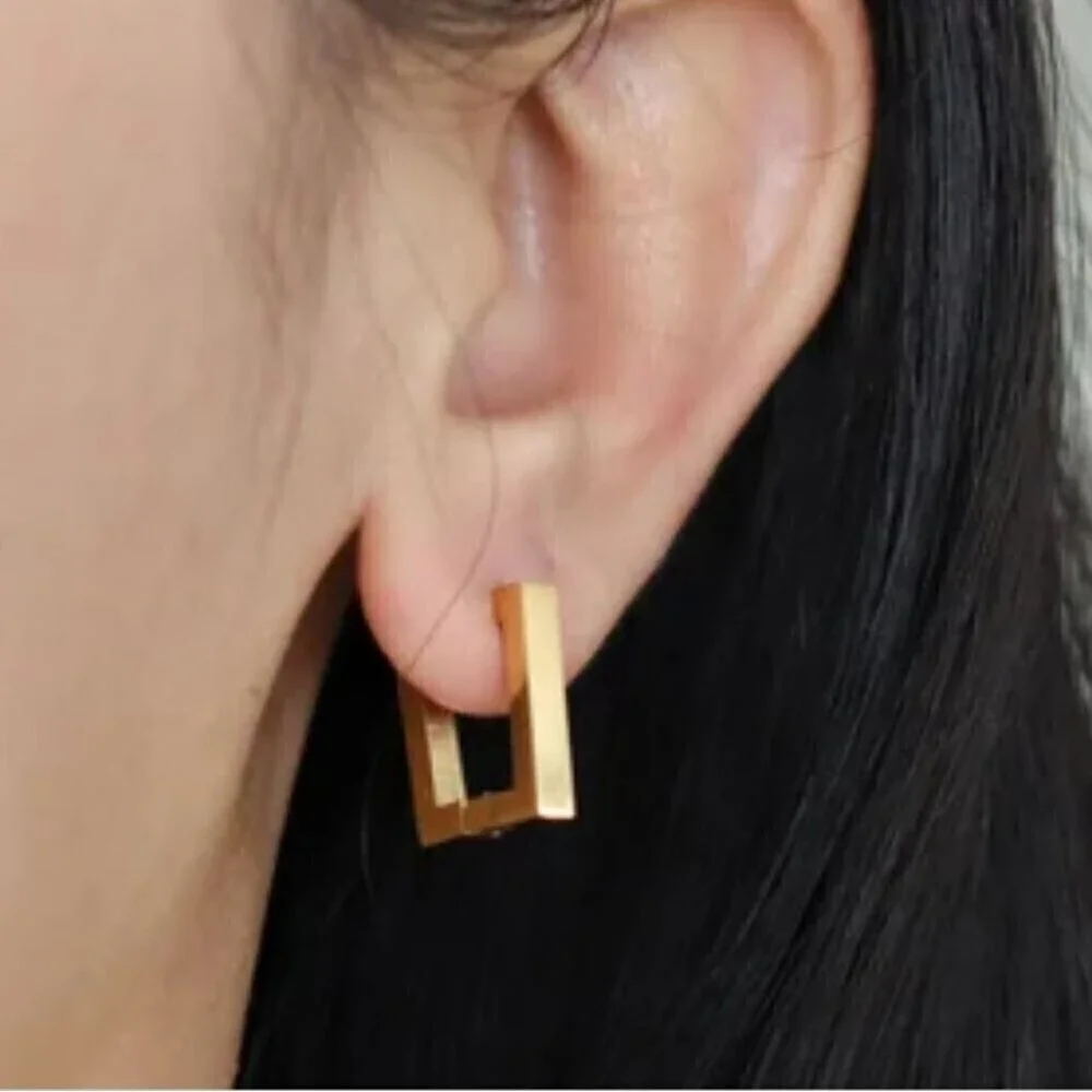 🌟 Geometric Gold Square Hoop Earrings NWT Chic Modern Elegant